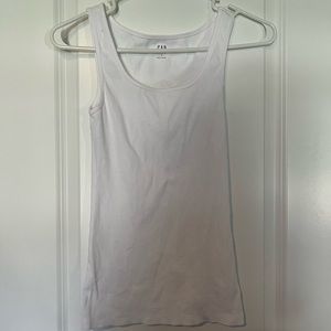 Women’s Gap tank top small